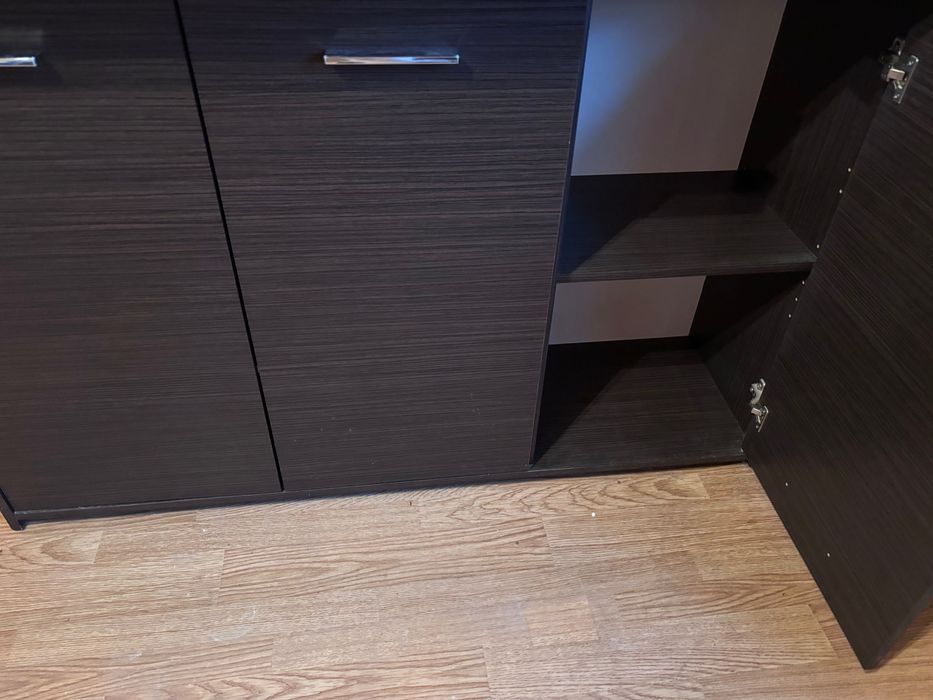 Witrynka, szafa, 2 stoliki nocne, komoda