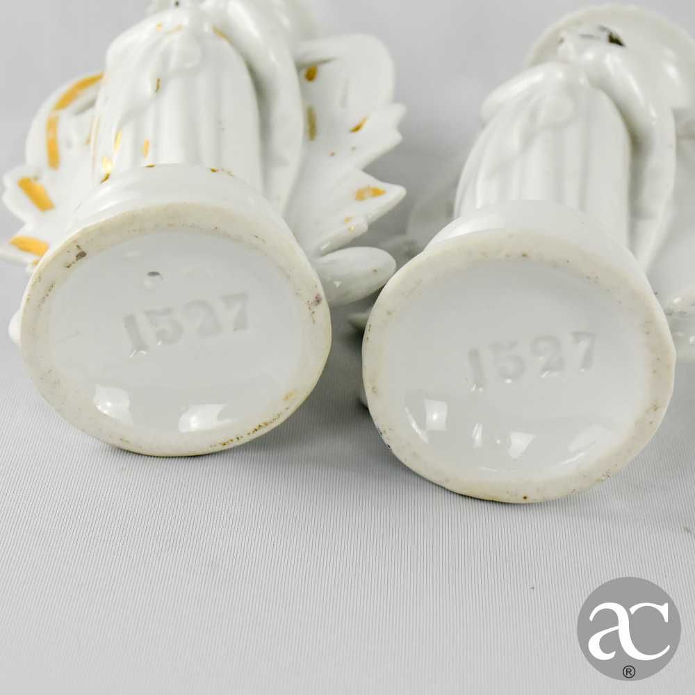 Par de castiçais em porcelana Europeia, séc. XIX