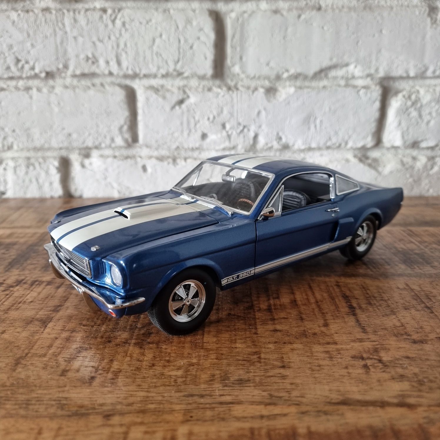 Ford Mustang Shelby 66 Exact Detail 1:18