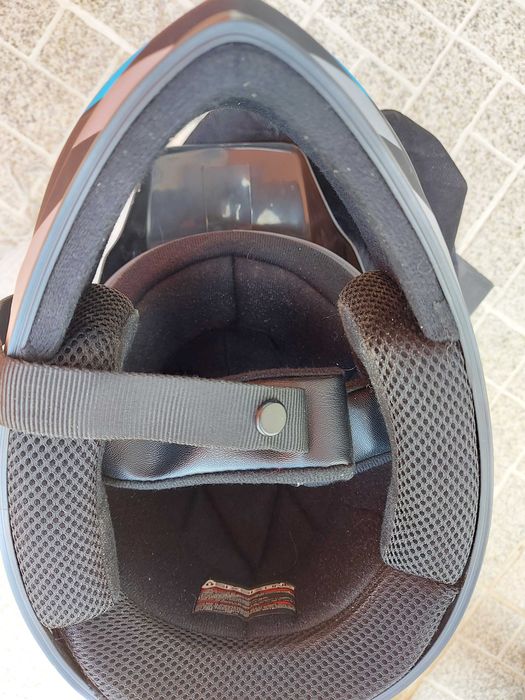Capacete SixSixOne