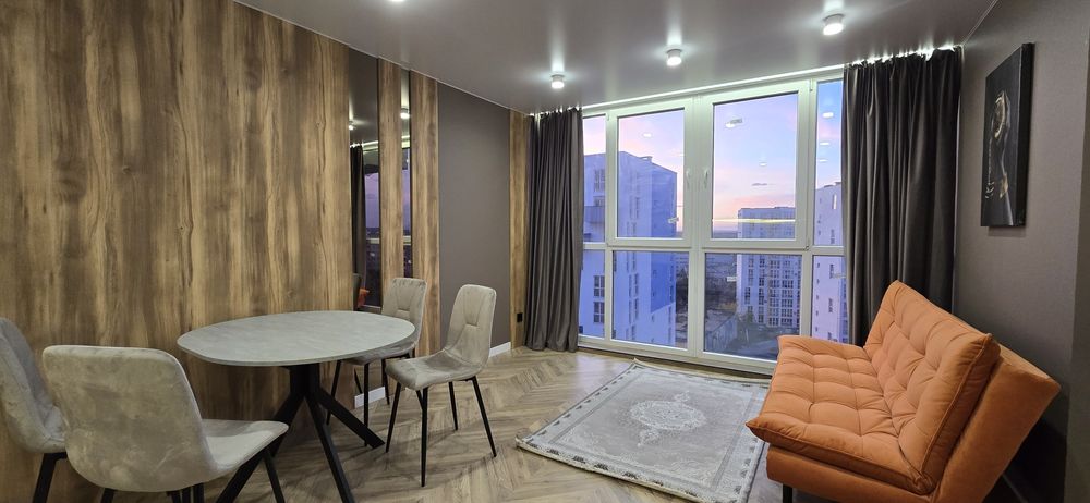 Оренда 2 к квартири ЖК Ріел Сіті