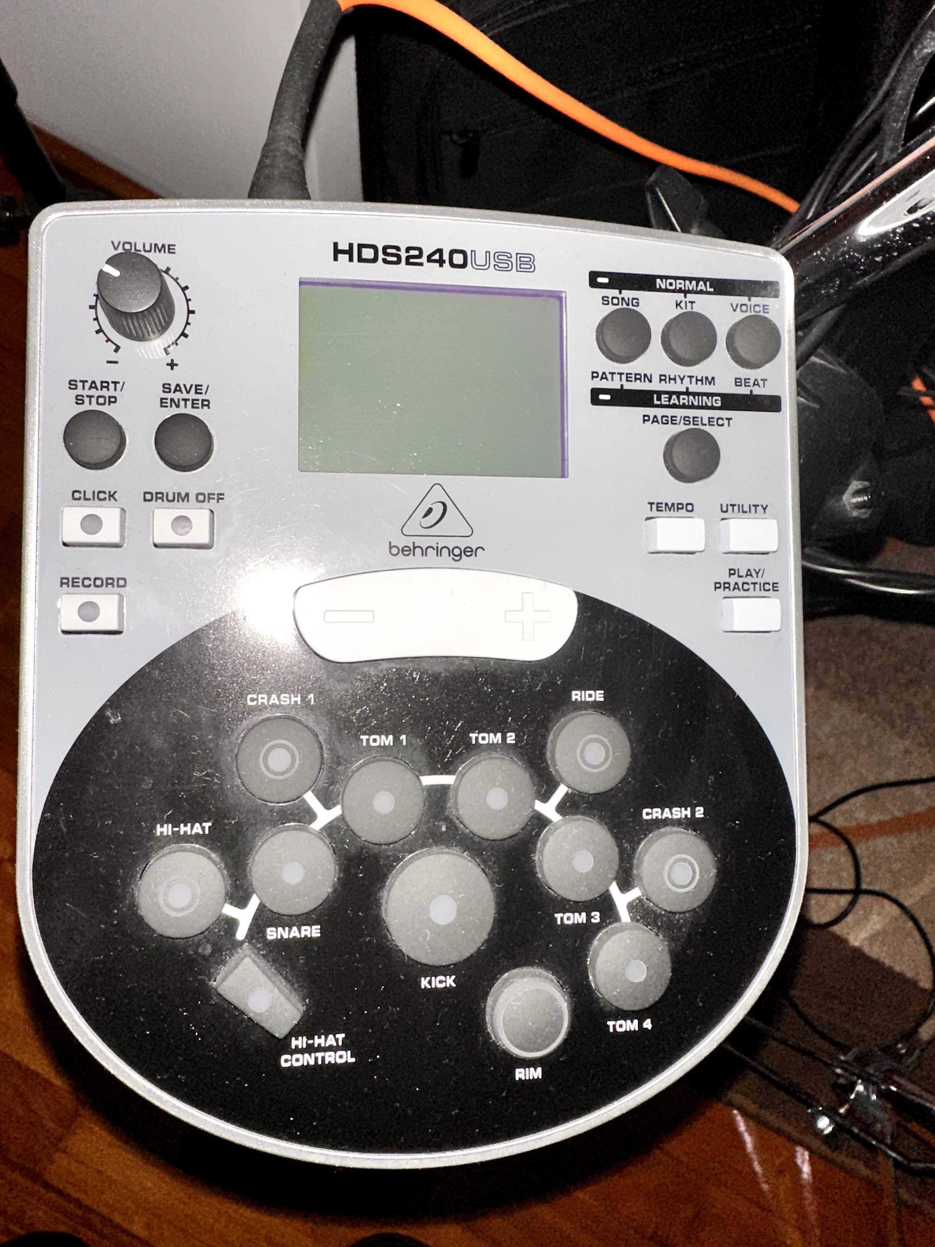 Bateria digital Behringer HDS240USB