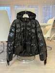Продам куртку Pinko