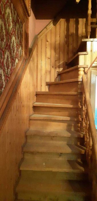 Сходи дубові.хороший стан.,