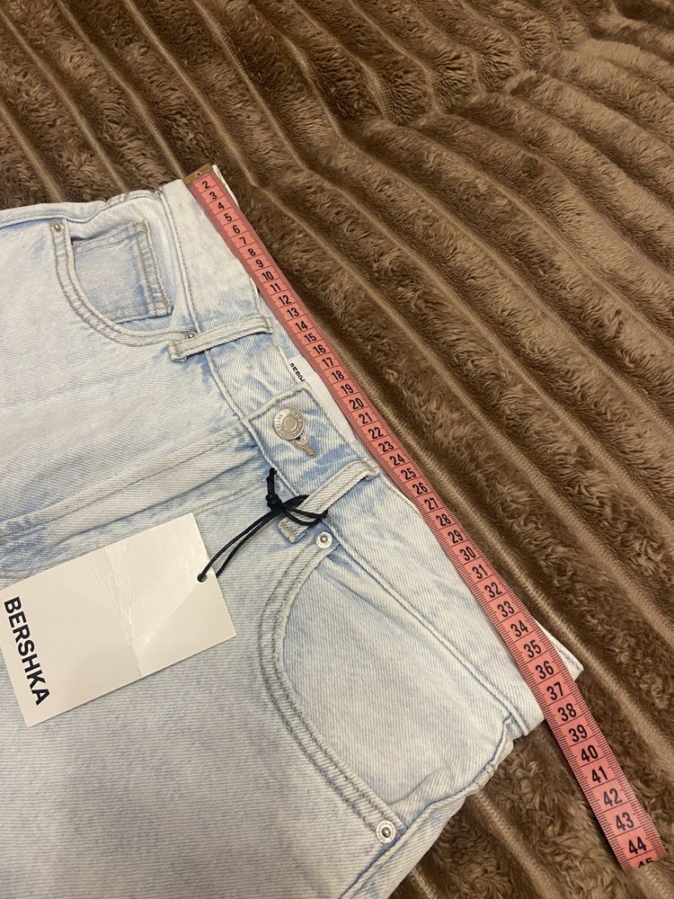 Жіночі нові Шорти bershka