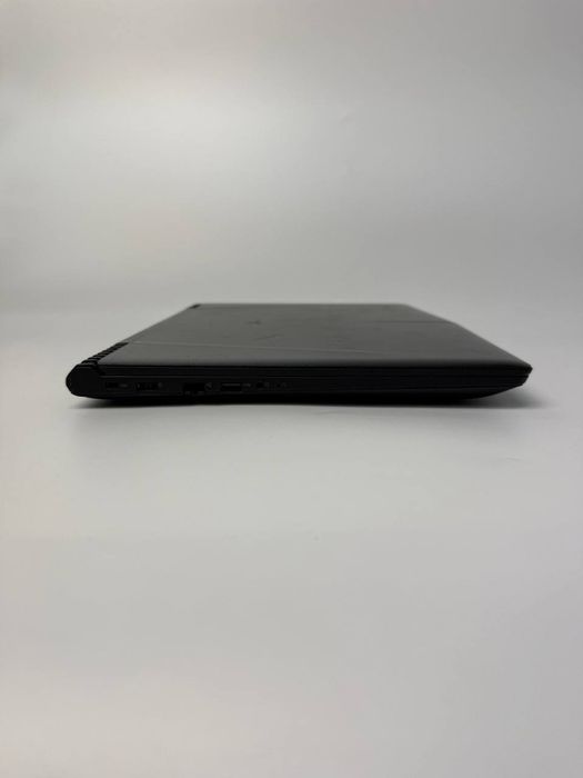Lenovo Legion Y520 | i5-7300HQ | GTX 1050 4 ГБ | 16/1 ТБ | IPS FHD
