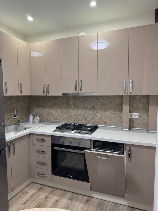 Однокімнатна квартира з ремонтом, меблями та технікою Ірпінь