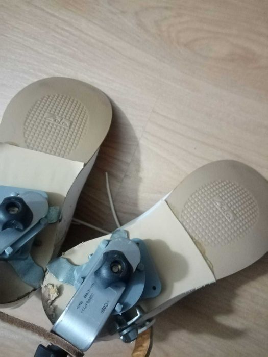 Sapatos ortopédicos para correção de pés e pernas