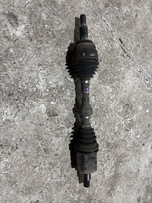 Продам полуось в зборі на lexus RX350 2006