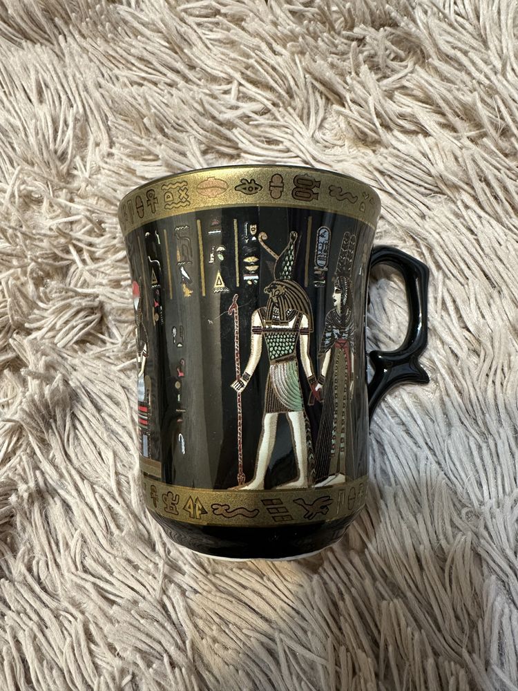 Чашка з Єгипту.