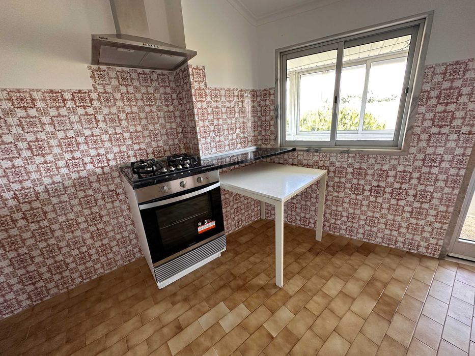 Apartamento T2 na Torrinha, Ameixoeira