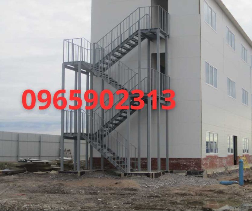 Технічні сходи та пандуси