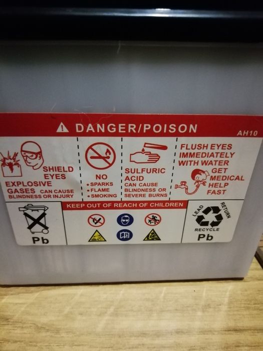 Акумулятор 12 v ,мотоцикли