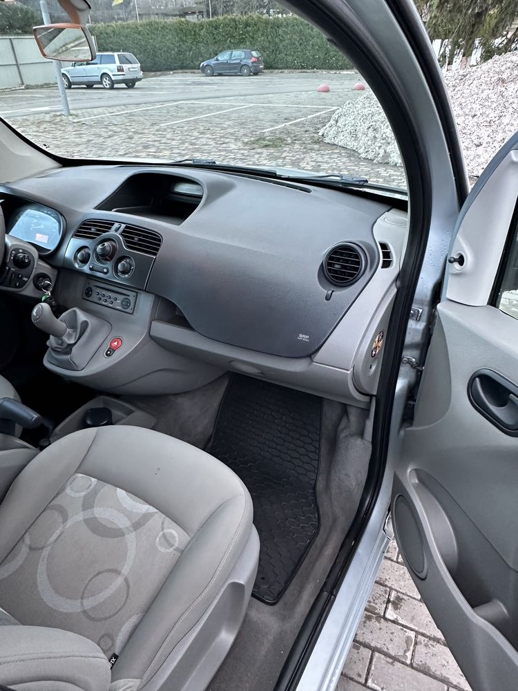 Renault Kangoo пасажир