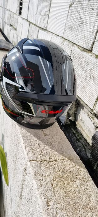 Vendo capacete CGM