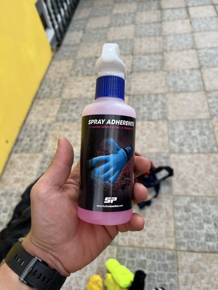 Liquido de agarre das luvas