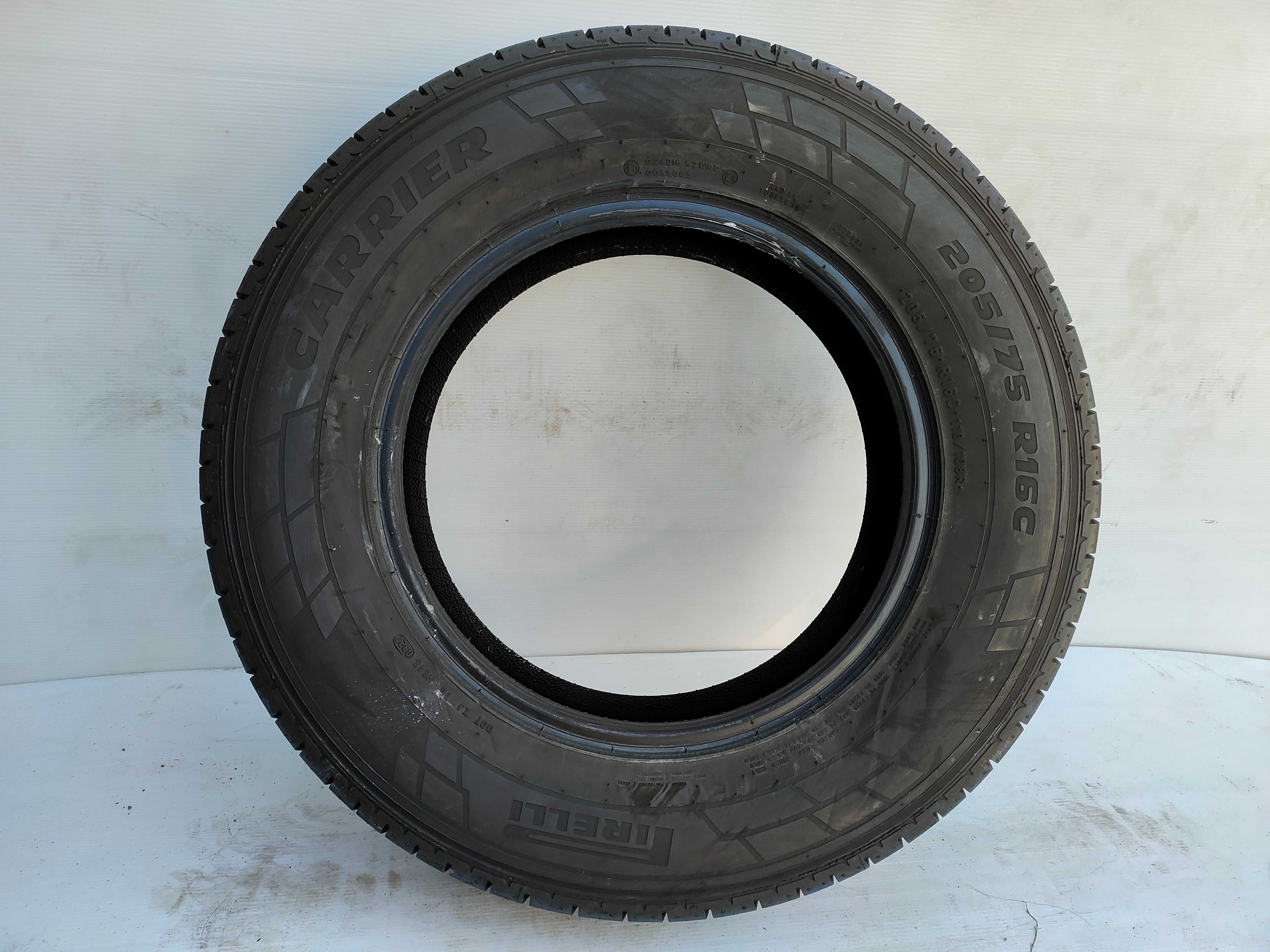 Opony Letnie 205/75/16C Pirelli 2021r 7,5-8mm Bliźniak Sprinter