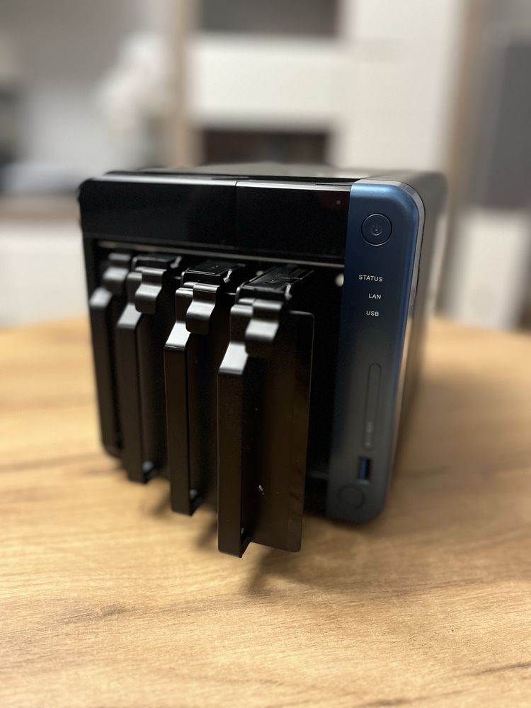 Serwer QNAP TS-453Be-16GB RAM