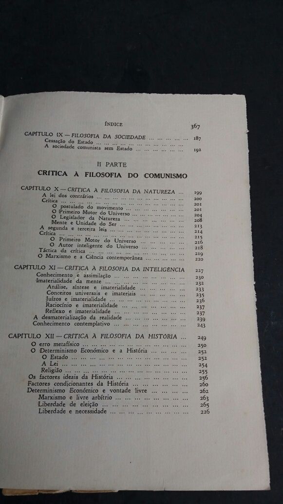 Livro "Filosofia do Comunismo"  de J.Mc Fadden.  De 1961.