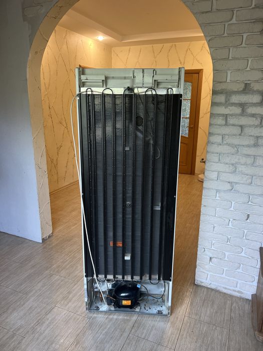 Морозильна камера Liebherr GP 2733