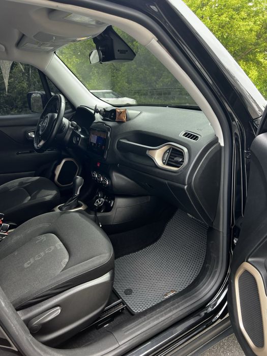 Продам Jeep renegade