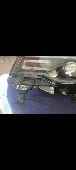 Lampa Lewa do WK2 Overland 17rok  czarny środek skretna