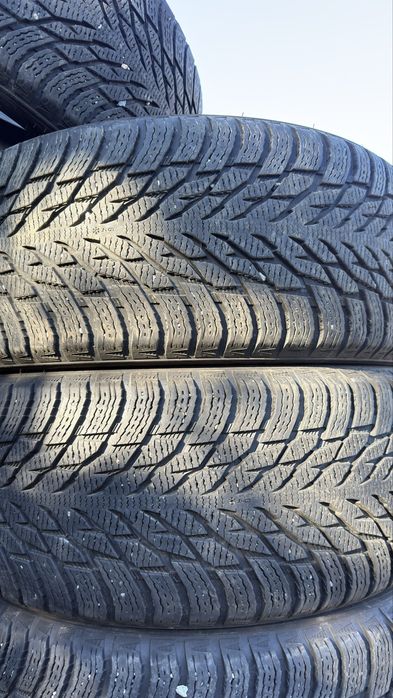 245/45/20 Nokian