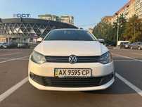 Продам Volkswagen Polo Sedan (2012)