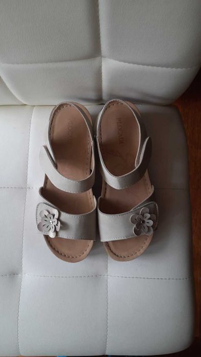 Босоножки из натуральной кожи  PLOCADI  размер 38