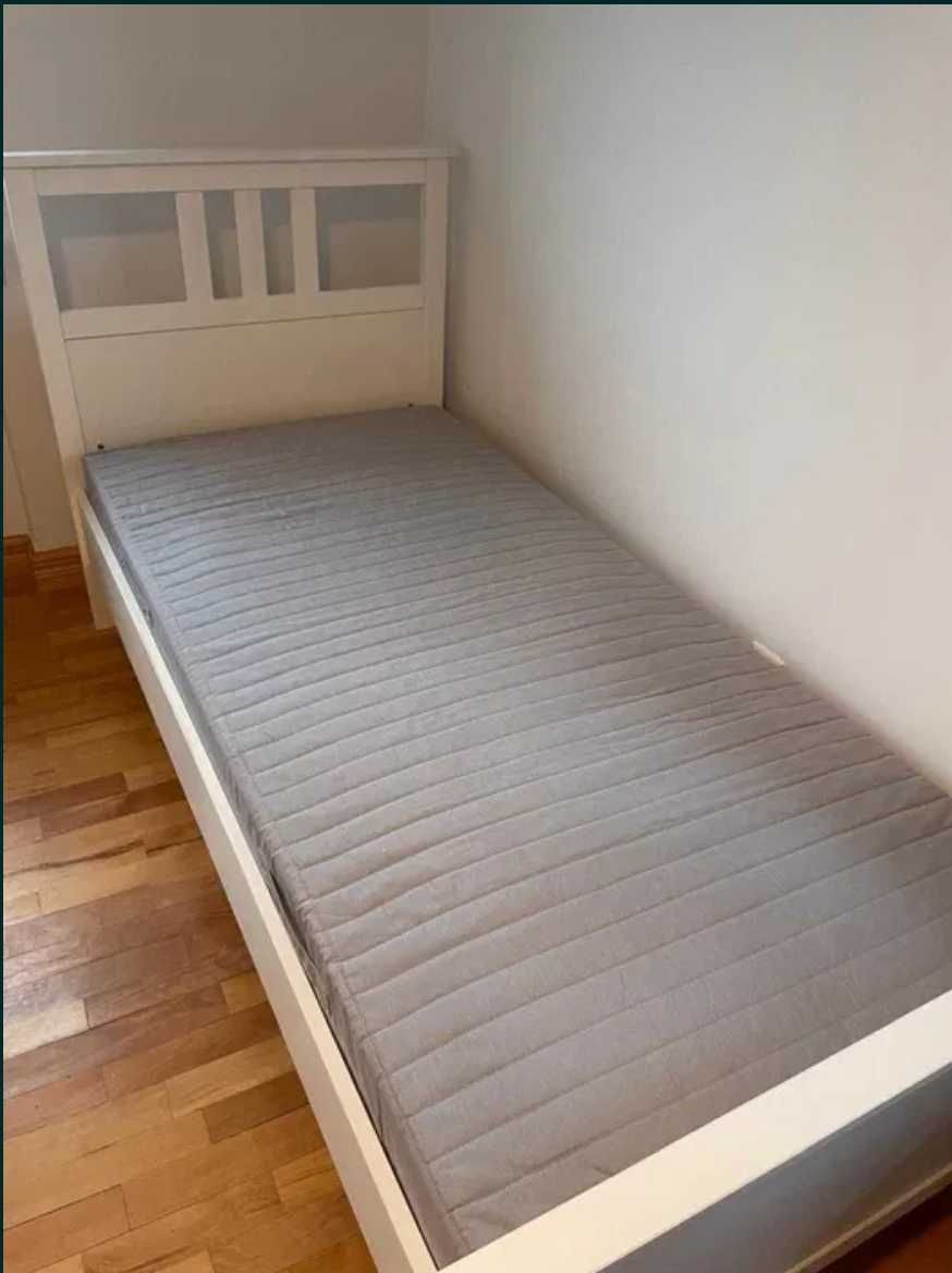 Łóżko Ikea Hemnes 90x200 stan BDB (materac w komplecie)