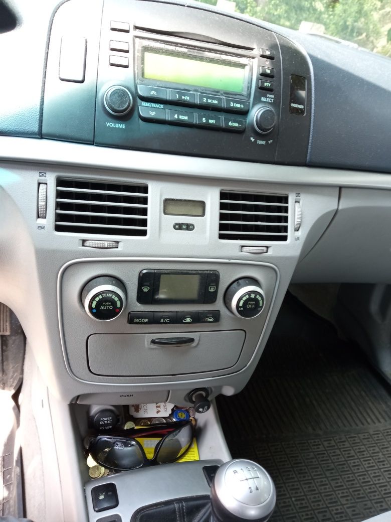 Hyundai Sonata 2,4