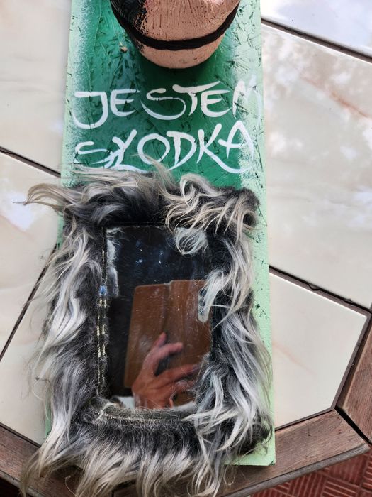 Dekoracja ścienna krówka z lustrem