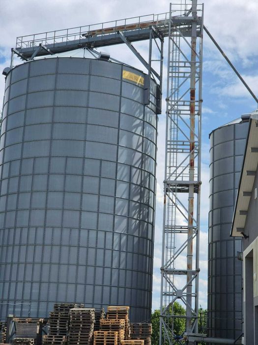 Silosy zbożowe płaskodenne. Typu Araj.