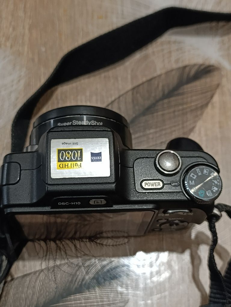Продам фотоаппарат sony