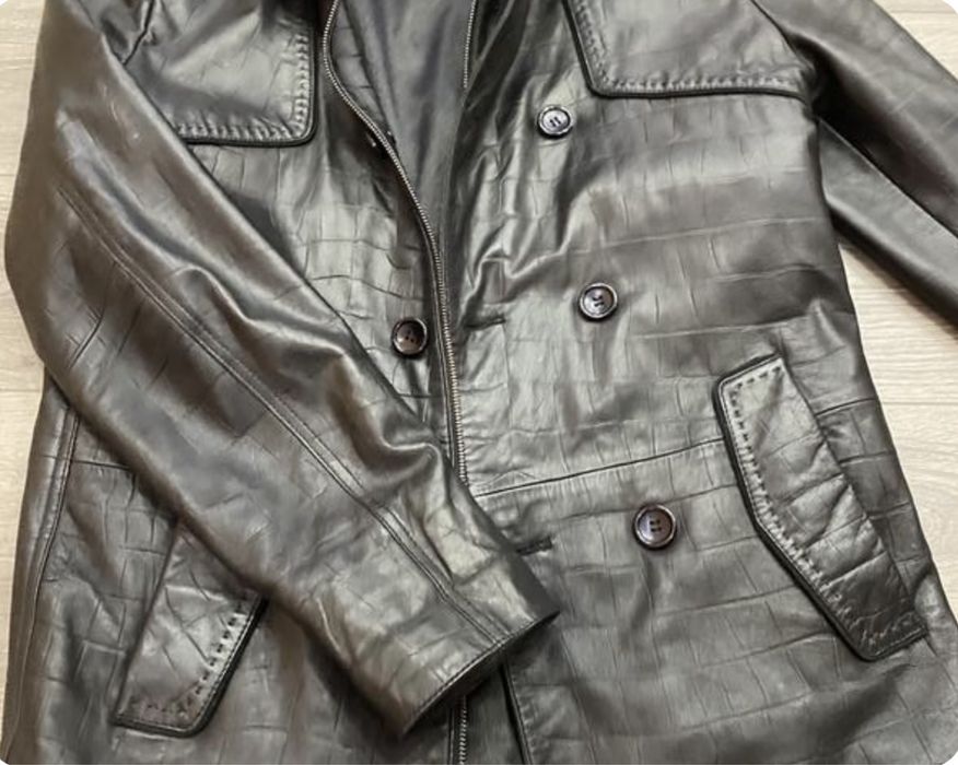 Куртка чоловіча -кожа