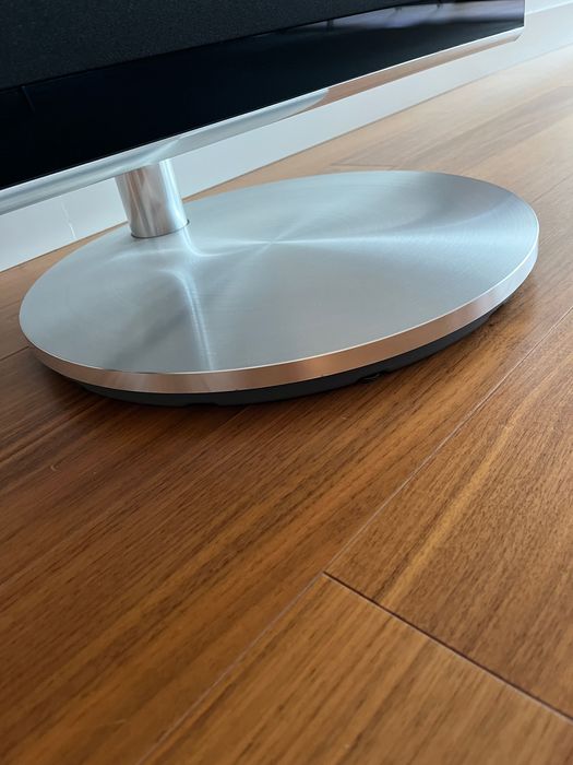 Bang Olufsen Suporte TV chão motorizado B&O p/ beovision 11 40” ou 46”