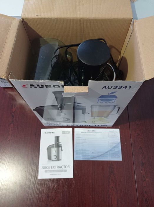 Продам соковыжималку Aurora .