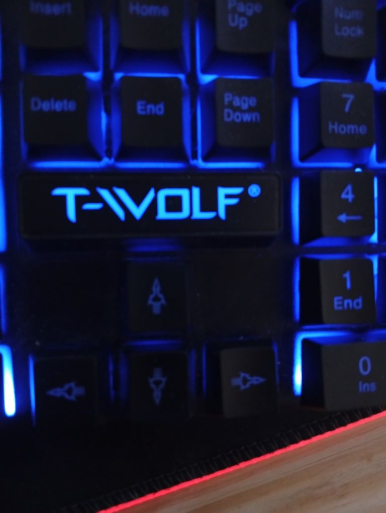 Teclado gaming preto