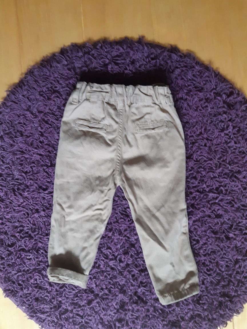 Beżowe spodnie dla chłopca z materiału Denim r. 80