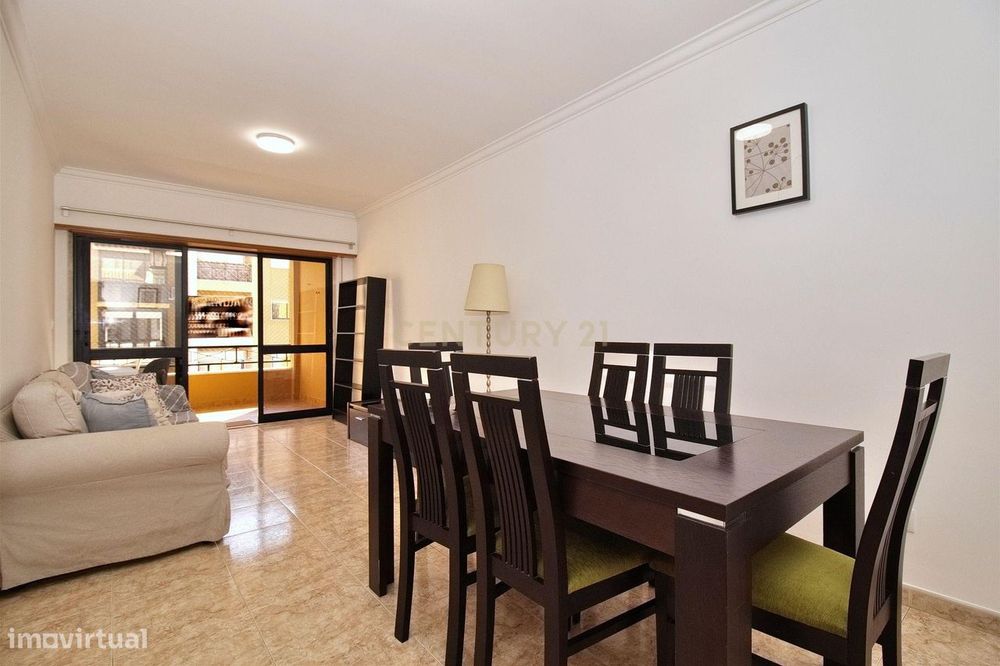 Sensacional T2 renovado com suíte, garagem box e varandas   - Quinta d