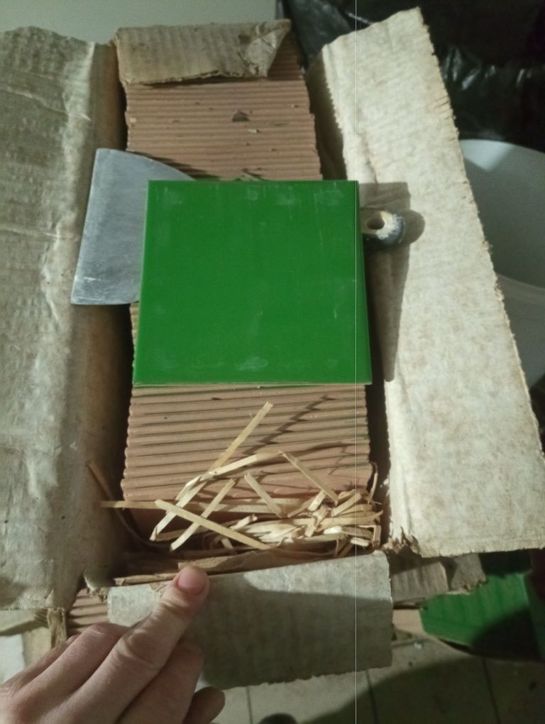 Okazja !!!Kafelki, płytki ceramiczne 1500 sztuki gratis 140 płytek gre