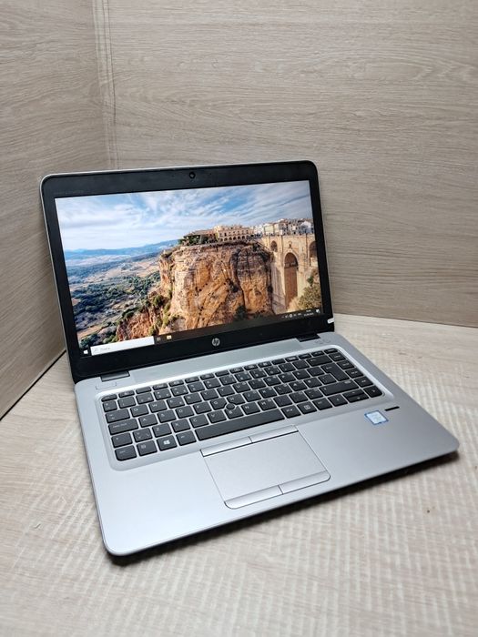 HP Elite Desk 840r G4 (i5-7300U/8gb ddr4/ssd256)