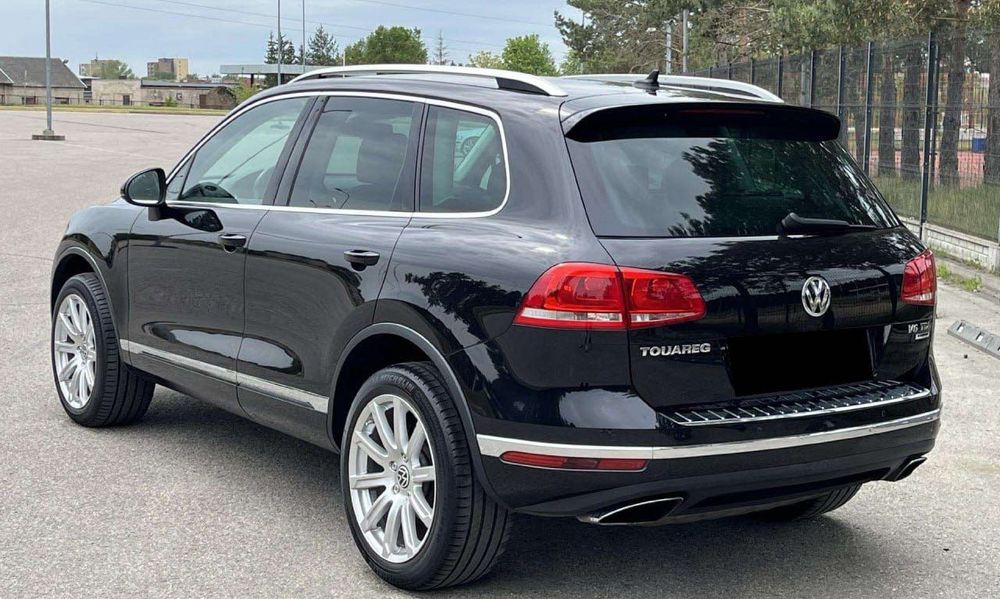 Продаю Volkswagen Touareg 2016 року