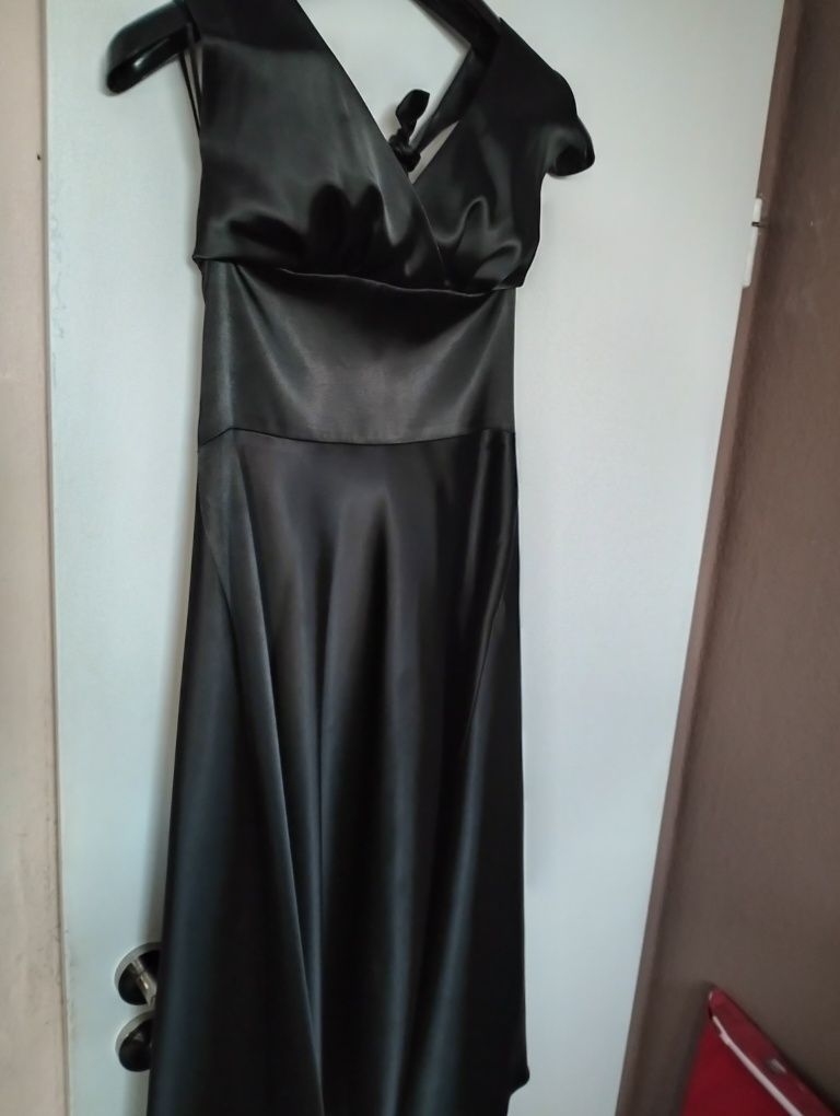 Sukienka balowa  czarna