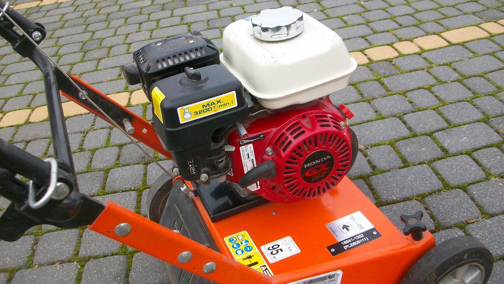 Profesjonalny wertykulator - Eliet - Honda... sprzedaż maszyn !!!