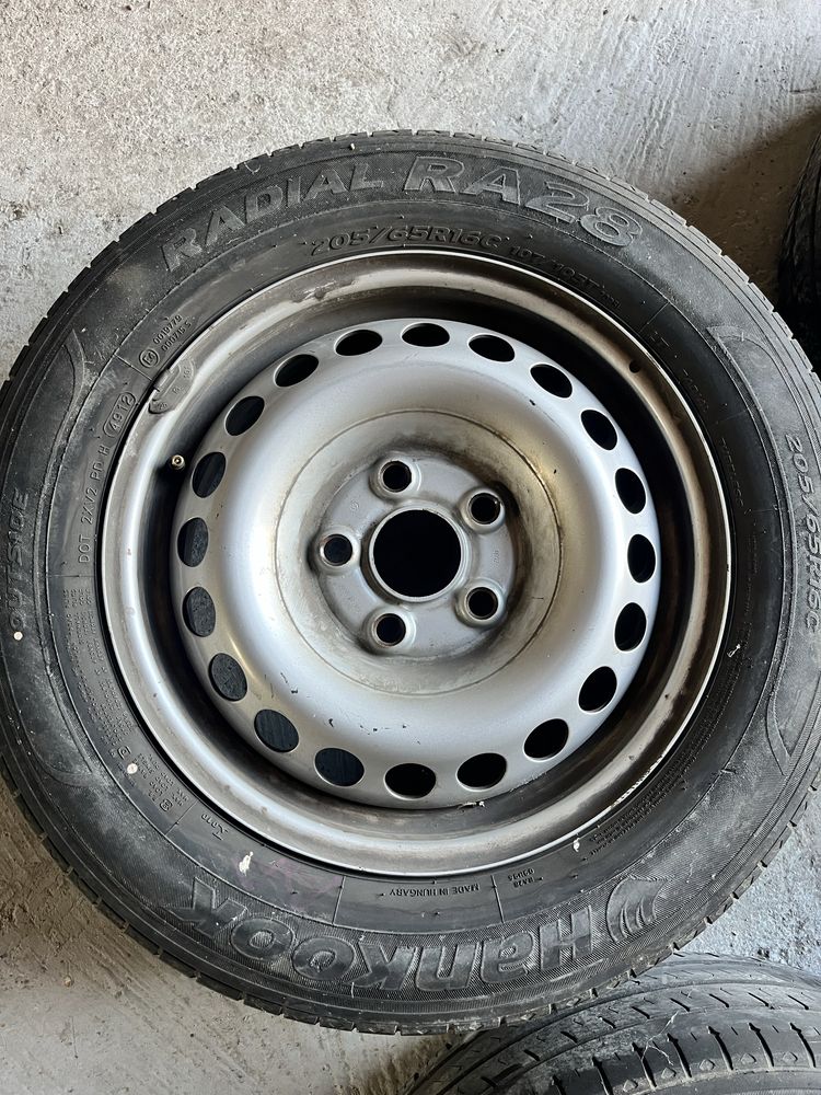 Sprzedam koła od Vw T5 205/65/R16C, felgi z oponami