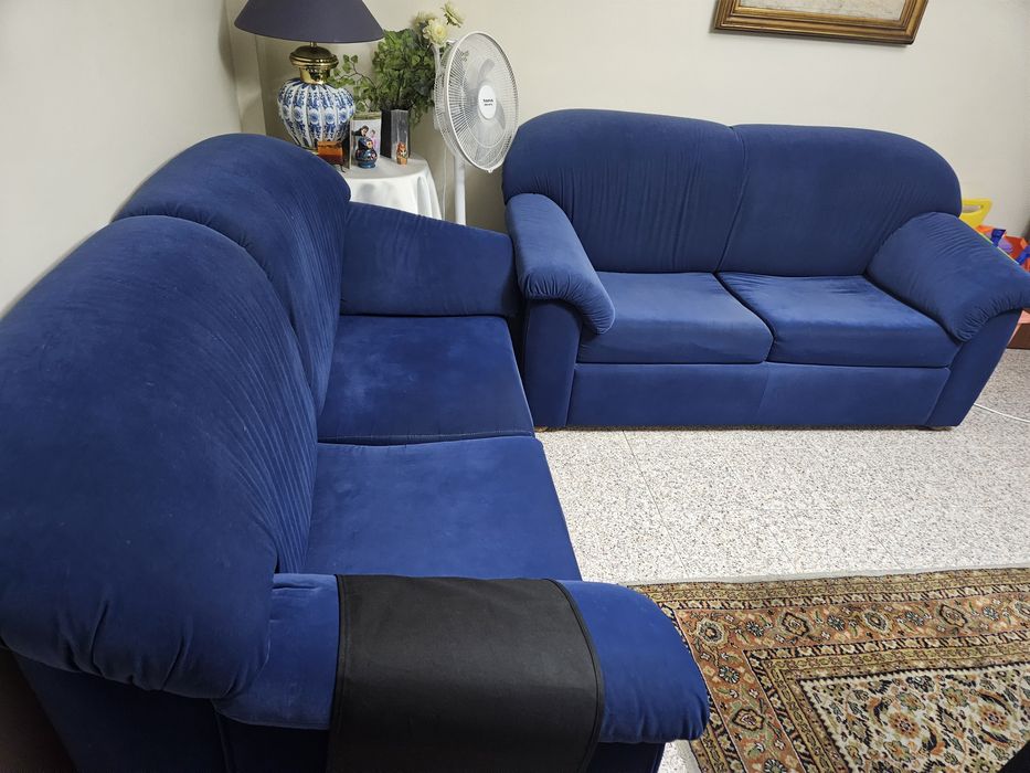 Sofá azul veludo