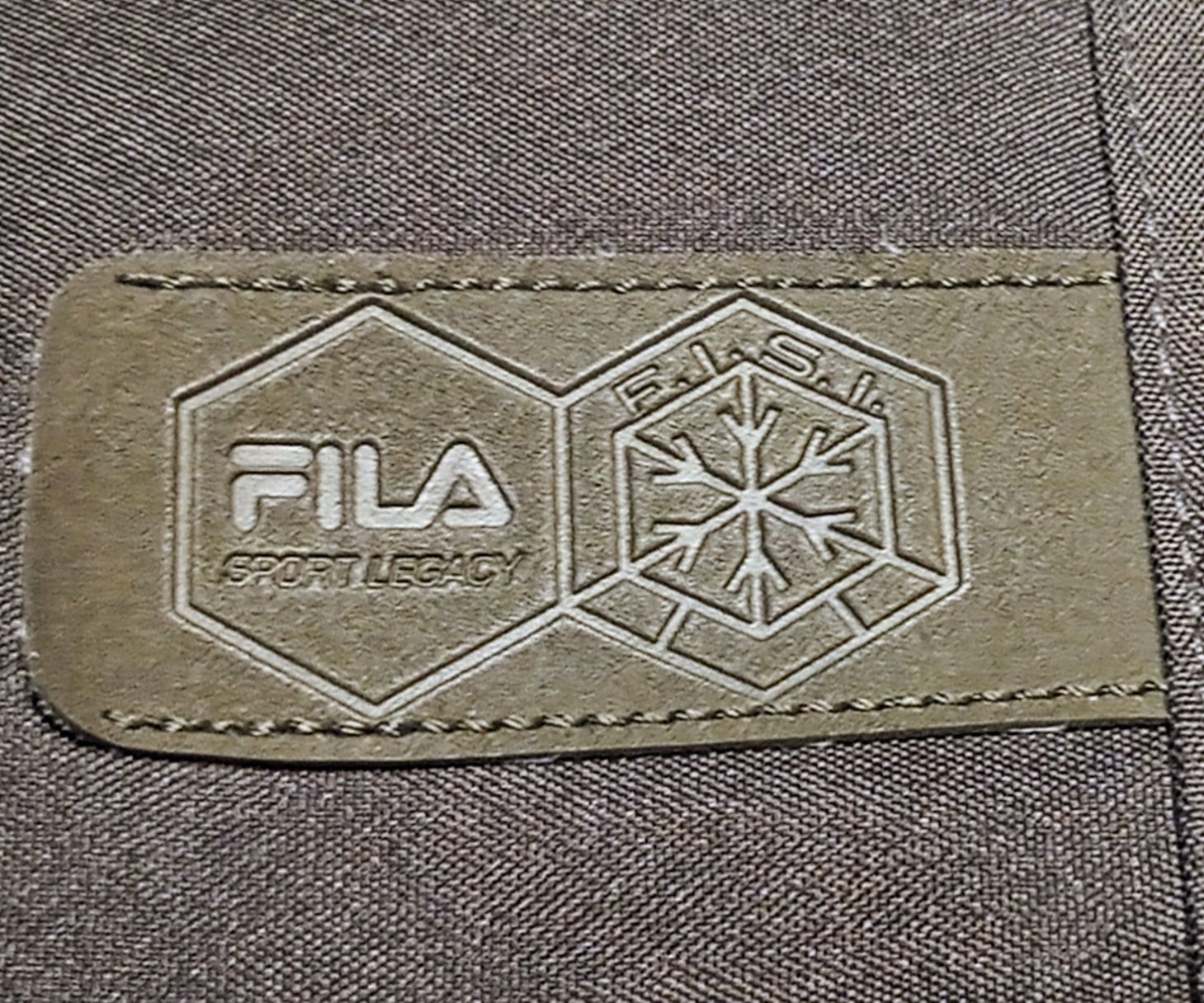 Torba podróżna pokrowiec na garnitur sukienkę garsonkę FILA