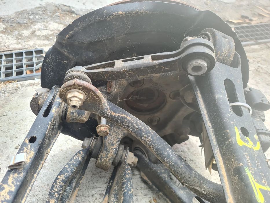 Manga de eixo trás esquerda BMW X3 (F25)