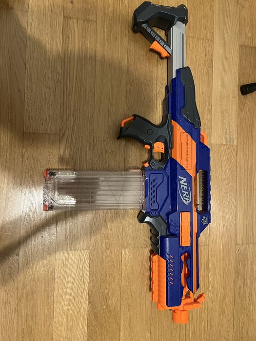 Nerf N-Strike Elite Retaliator – zestaw z magazynkiem